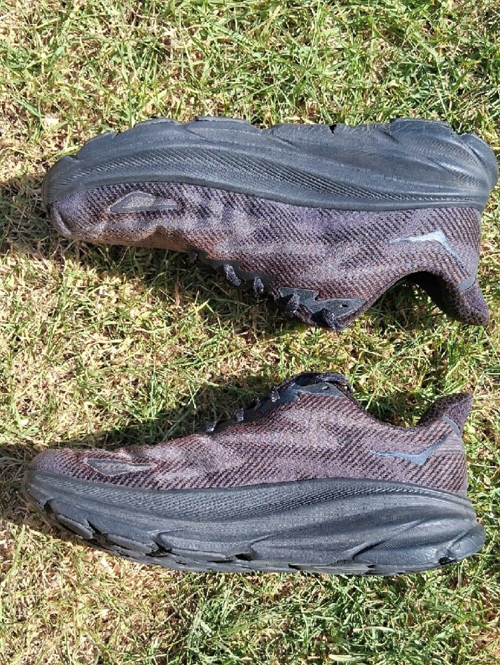 Hoka Clifton 9 Men's Black/Grey Athletic Running Shoes - Picture 4 of 13